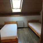 Cifrapince Es Vendeghaz Holiday home Tordas
